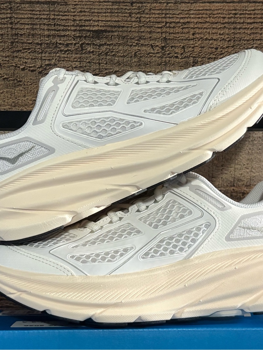 White Hoka unisex Sneakers women’s 6.5 and youth 5.5